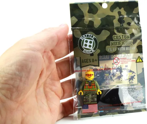 Miniatura 4 de Battle Brick Minifigura coleccionable de 1.6 pulgadas de alto, diseño de cazador de ciervos para exteriores, minifigura genuina, camuflaje impreso