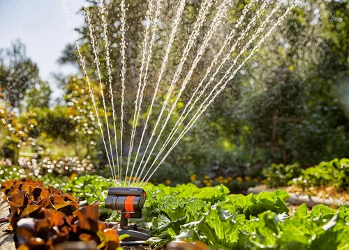 Miniatura 2 de Gardena AquaZoom - Rociador oscilante rectangular compacto para áreas de riego de 9 a 2,325.0 ft², rango de 3 a 59.1 ft, extensión de 3 a 39.4 ft