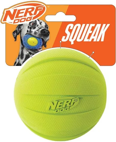 Nerf Dog - Juguete de pelota de goma para perros con silbato, ligero, duradero y resistente al agua, diámetro de 4 pulgadas para razas medianas y