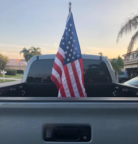 Miniatura 5 de iJDMTOY Kit de soporte de bandera de montaje lateral para carril de caja de camión, compatible con Toyota Tundra Tacoma, también otros camiones