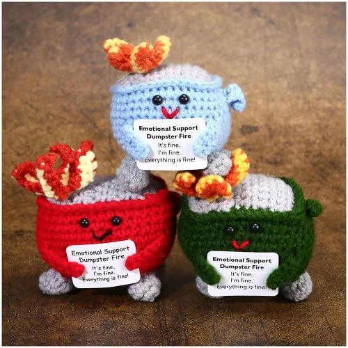 Miniatura 20 de RovyFota Contenedor de basura de ganchillo de apoyo emocional con tarjeta positiva, bonita decoración de habitación, juguetes de punto, divertidos