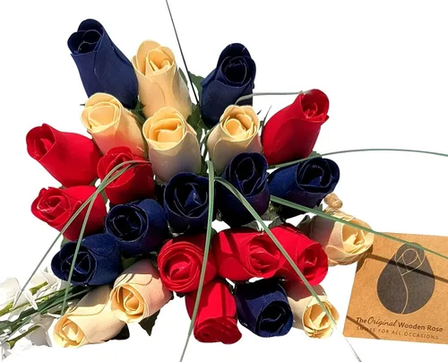 Miniatura 12 de Primitive Patriotic 2 Docenas Rojo con Puntas Negras, Blanco y Azul con Puntas Azul Oscuro Ramo