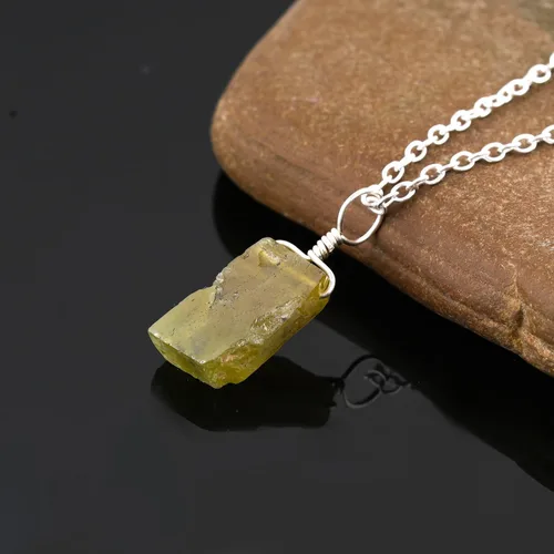 Miniatura 5 de Colgante delicado de piedras preciosas naturales crudas, collar de piedras ásperas surtidas, hecho a mano, joyería hipoalergénica bohemia