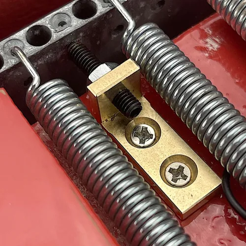 Miniatura 5 de Tapón de trémolo para guitarra - TS1