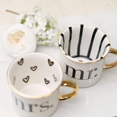 Miniatura 3 de Glory Haus Juego de tazas doradas pintadas a mano de Mr. & Mrs. – Elegante regalo de boda para parejas, tazas de café de 16 onzas, chocolate