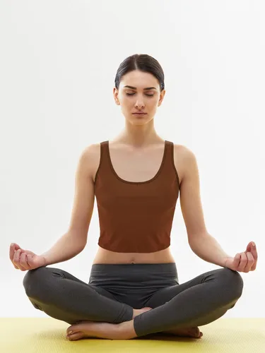 Miniatura 4 de Geyoga Juego de 6 camisetas básicas cortas sin mangas con espalda cruzada para mujer para entrenar, hacer yoga, correr