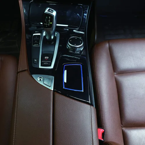 Miniatura 5 de YIWANG Cubierta del panel del cenicero de aleación de aluminio para BMW Serie 5 F10 F11 2010-2017 Accesorios de conducción a la izquierda (azul)
