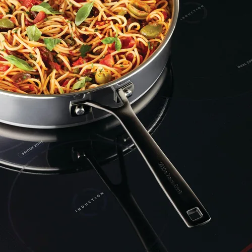 Miniatura 8 de KitchenAid Sartén para saltear de inducción de acero inoxidable revestido de 5 capas con tapa, 5 cuartos de galón, acero inoxidable pulido