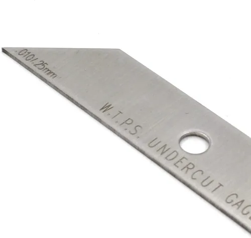 Miniatura 3 de Calibrador de soldadura con bloque de calibración de 2 piezas con herramientas de inspección de profundidad de corte inferior y lectura métrica.