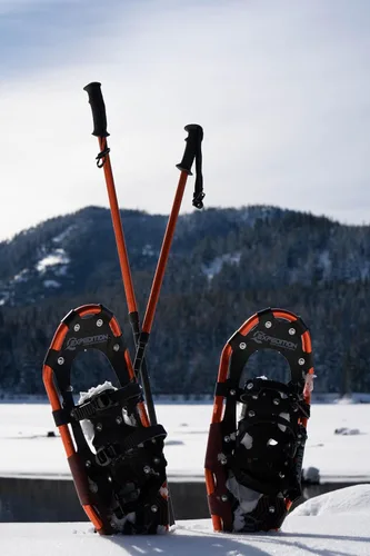 Miniatura 9 de Cascade Mountain Tech Lightweight Aluminum Frame Snowshoe Set