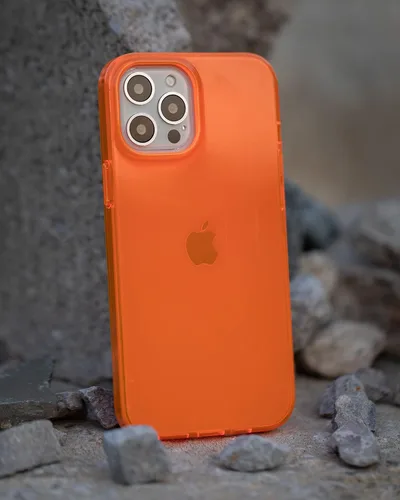 Miniatura 9 de FELONY CASE - Funda transparente naranja neón para iPhone 13 Pro Max, compatible con MagSafe - Fundas protectoras a prueba de golpes de 360°