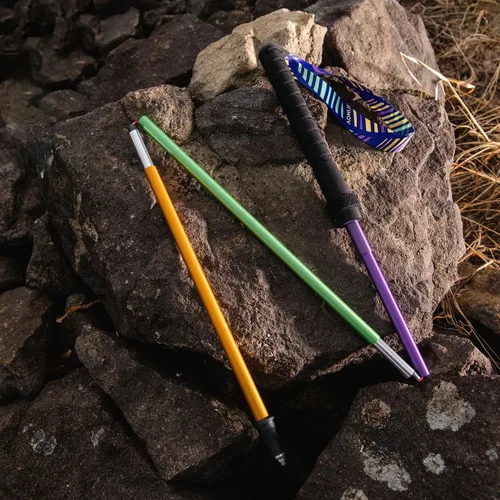 Miniatura 7 de AONIJIE Bastones de senderismo – 2 bastones de senderismo ultraligeros plegables de fibra de carbono con sistema antigolpes y bloqueo rápido