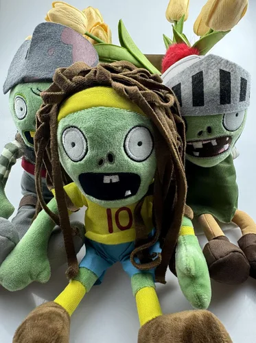 Miniatura 7 de JHESAO Juego de 3 piezas de zombis de peluche de plantas y zombis, capitán zombi, 1 2 muñecos zombies de caballero suave, muñeca de peluche PVZ