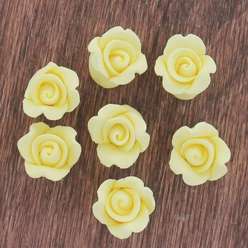 Miniatura 8 de Global Sugar Art Pastel de azúcar con flores amarillas, sin alambres, pequeñas, 36 unidades por el chef Alan Tetreault