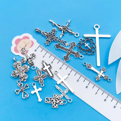 Miniatura 6 de Youdiyla Aleación de plata antigua Cruz serie colgante fabricación de joyas DIY llavero pendientes Diversos diseños dijes para hacer joyas, pulseras