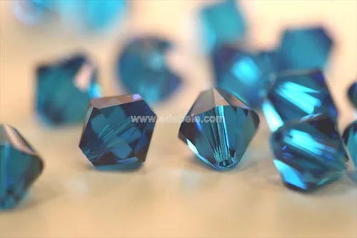 Miniatura 93 de 100 piezas auténticas Preciosa de 3 mm (0,12 pulgadas) cuentas sueltas de cristal bicono facetado pequeño amatista púrpura compatibles con cristales