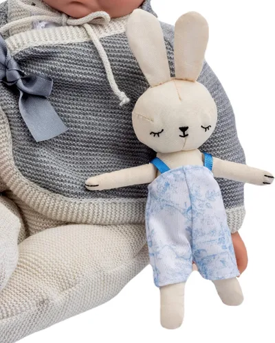 Miniatura 5 de JC Toys La Baby Original Gray Collection Set de regalo Cuerpo suave con peso de 17 pulgadas Fabricado en España Como un bebé real Ojos