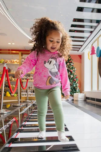 Miniatura 2 de Disney Minnie Mouse Encanto Mirabel - Sudadera con capucha para niñas pequeñas y grandes