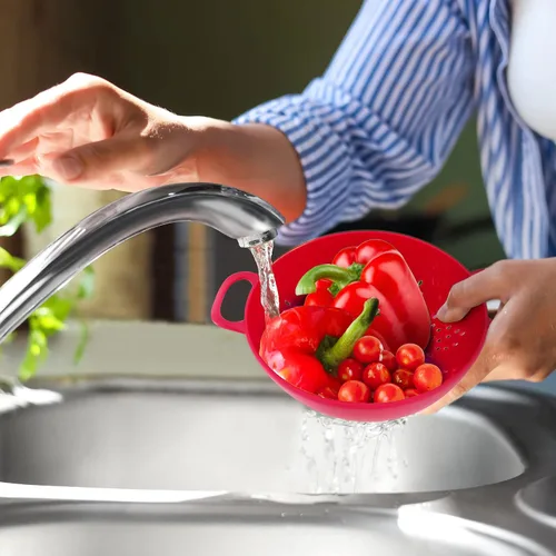 Miniatura 8 de Meadow Lane - Colador pequeño de 6 pulgadas, libre de BPA, apto para lavavajillas, con asas dobles, escurridor compacto de alimentos para bayas