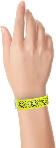 Miniatura 4 de 200 pulseras Tyvek de Wristco con cara sonriente amarilla para eventos, ¾ x 10 pulgadas, impermeables, reciclables, cómodas, resistentes a Amarillo