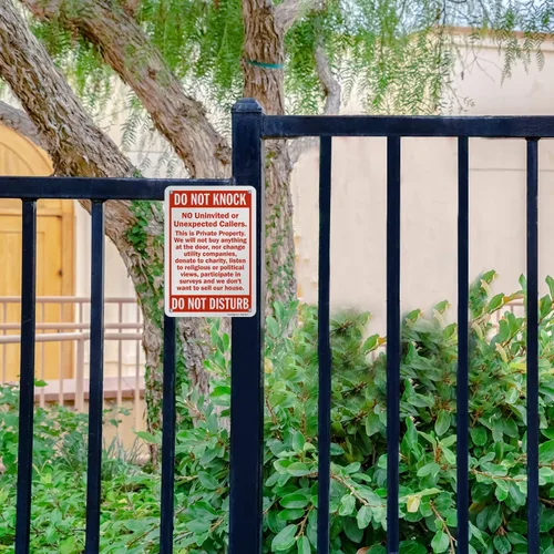 Miniatura 3 de SmartSign Security cartel, leyenda ""Do Not Knock - Do Not Disturb", rojo sobre blanco, Rojo sobre blanco, 1
