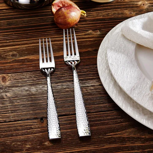 Miniatura 6 de KEAWELL Juego de 4 tenedores de ensalada martillados Louis de 7.6" de alta calidad, acero inoxidable 18/10, borde cuadrado con bordes redondeados