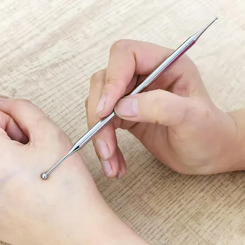 Miniatura 5 de BYYDDIY 6.3pulg de acero inoxidable herramientas de reflexología facial de doble cabeza con bolsa de fieltro, herramienta de masaje de oído, punta