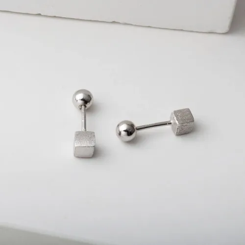 Miniatura 4 de Pendientes pequeños de plata de ley 925 con rosca trasera