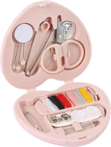 MIDELONG Kit de reparación de costura de viaje portátil en forma de corazón, mini caja con hilos, tijeras, agujas de coser a mano, color rosa