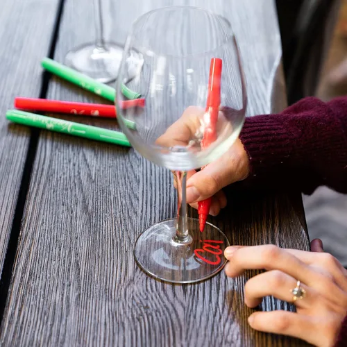 Miniatura 3 de Rotuladores de vino para copas de vino, marcadores de bebidas lavables, perfectos para fiestas de vacaciones, accesorios de bar en casa, regalos