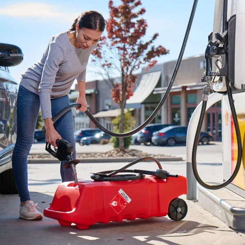 Miniatura 8 de Scepter Duramax Flo 'N Go Carrito de Gas de 14 Galones, Tanque de Combustible Portátil de 53 Litros y Bomba de Transferencia de Combustible con Rojo