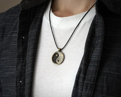 Miniatura 57 de Collar Yin Yang para hombre, joyería colgante de alta calidad de aspecto antiguo, regalos de Yin Yang, joyería vikinga para hombres