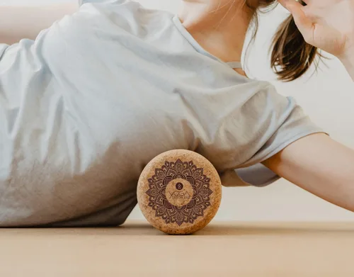 Miniatura 6 de Yoga Design LAB El rodillo de corcho Libera los músculos tensos, mejora la circulación, disminuye el dolor, masajea el tejido Ideal para todas