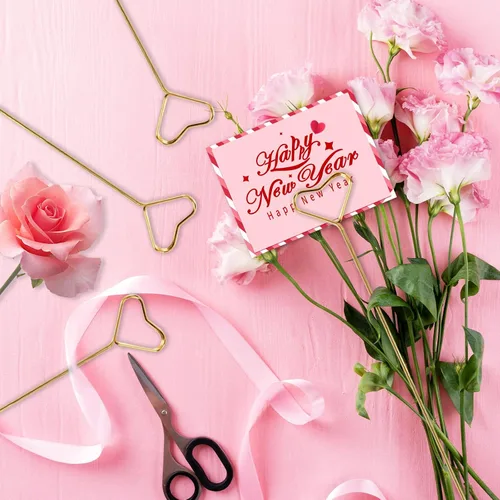 Miniatura 4 de 40 púas para tarjetas florales, soportes para fotos de corazón, palillo de púas para fotos, soporte para tarjetas de lugar floral dorado, clips