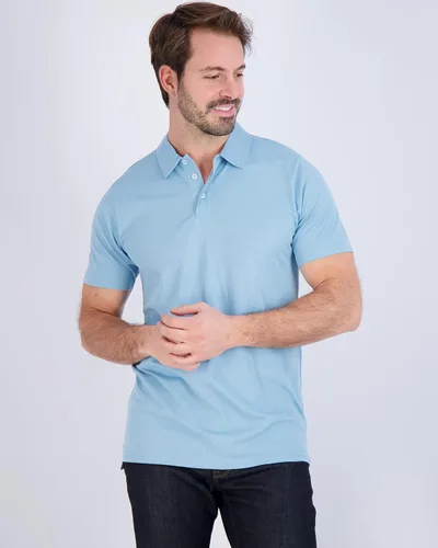 Miniatura 7 de Real Essentials Paquete de 3: Polo de manga corta de algodón para hombre, de secado rápido, transpirable, (disponible en tallas grandes y altas)