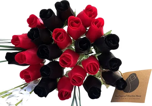 Miniatura 13 de Rojo con puntas negras y ramo de rosas de madera blanca (2 docenas)