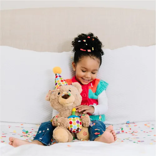 Miniatura 8 de GUND Oso de peluche Oso de cumpleaños con animación Oso de peluche de felpa, canta y brilla en la oscuridad, marrón, 10