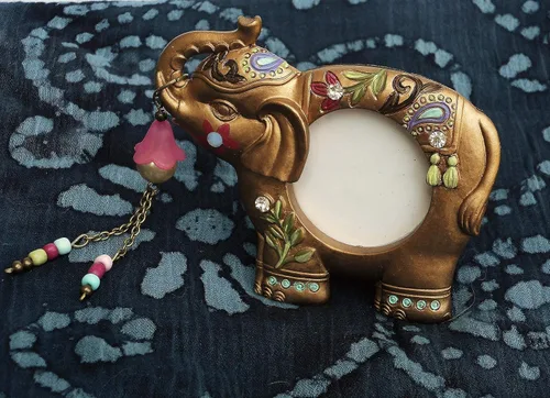 Miniatura 3 de Marco de fotos de elefante indio dorado pequeño con flores pintadas, decoración bohemia bohemia acentos decoraciones