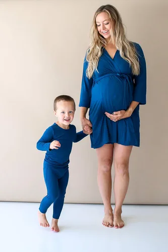 Miniatura 2 de Posh Peanut Bata de mamá para maternidad, parto de parto, ropa de descanso de lactancia suave, viscosa de bambú