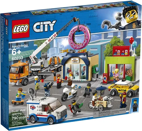 Miniatura 8 de LEGO City Donut Shop Opening 60233 - Apertura de tienda para construir y jugar con taxi de juguete, camioneta y camión con grúa, fácil construcción