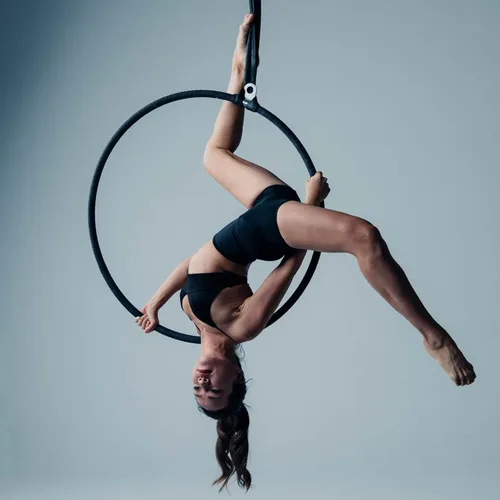 Miniatura 7 de Aerial Hoop 90cm/95cm Single Point Lyra Hoop Set, Includes Storage Bag, Carabiners, Swivel, Strop, and Tape for Beginners, Home Practice, and Circus