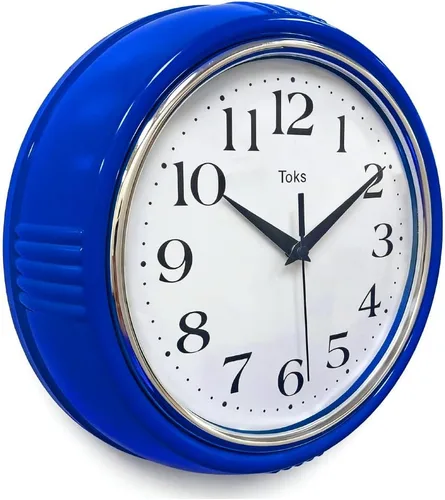 Miniatura 9 de Lily's Home Reloj de pared retro, diseño vintage de 9.5 pulgadas, movimiento de cuarzo silencioso sin tictac, funciona con pilas, perfecto para Rojo