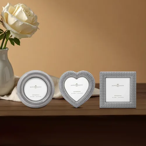 Miniatura 2 de Juego de 3 portarretratos pequeños clásicos de 2.5 x 2.5 pulgadas para mesa, escritorio, marco de fotos, perfecto para decoración del hogar, boda