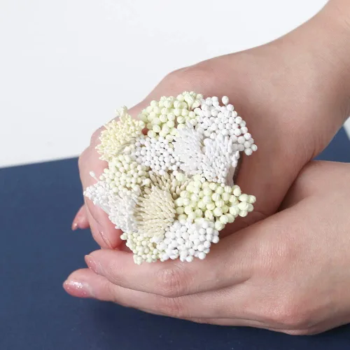 Miniatura 6 de KALAIEN Estambres de flores, 16 paquetes, 1120 piezas de cabezas dobles hechas a mano, flores y estambres de polen de 2.4-2.6 pulgadas, pequeño