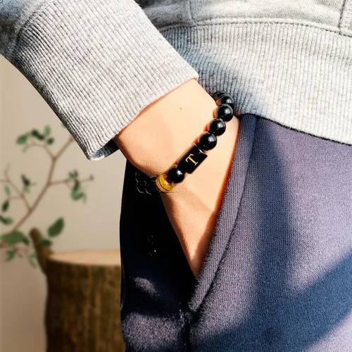 Miniatura 100 de SUMMER LOVE Regalos para el Día del Padre, pulsera con inicial de piedra de ónix negro de 0.394 pulgadas para hombres, pulsera de cuerda trenzada