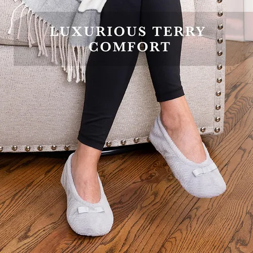 Miniatura 4 de Isotoner - Pantuflas de microfibra con patrón de chevrón para mujer con suela de ante y absorción de humedad para mayor comodidad