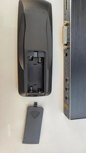 Miniatura 12 de Controlador de pared de video, 4K x 2K HD sin costuras Procesador profesional con entrada HDMI+DVI+RS232, salida HDMI de 4 vías y SPDIF Pantalla