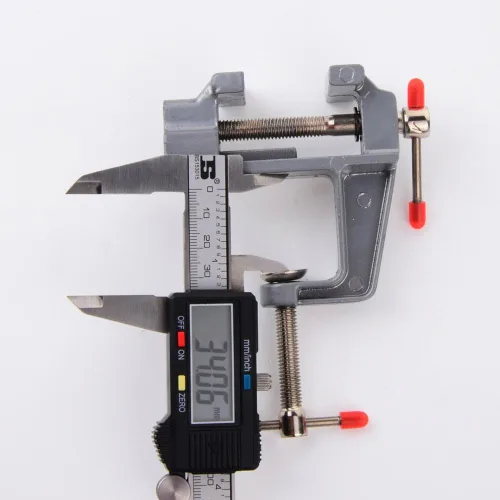 Miniatura 5 de Mini Tornillo de Banco Pequeña Abrazaderas de Mesa, Herramienta de Reparación para Manualidades (Rango de Ajuste: 0-3 cm)