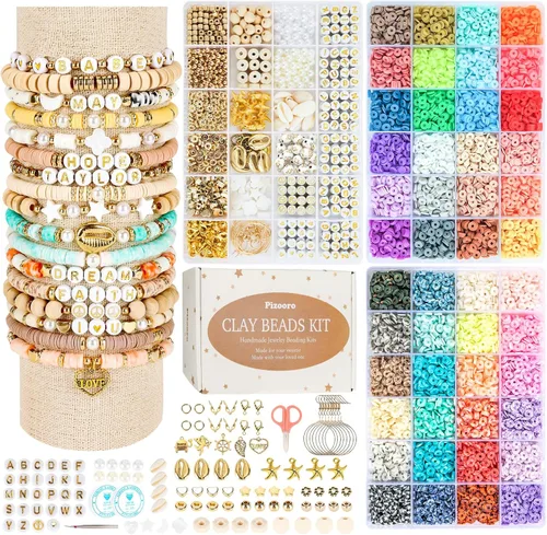 Pizooro Juego de 3 cajas de cuentas de arcilla para hacer pulseras, 10500 piezas de cuentas para hacer joyas, cuentas redondas de letras con encanto