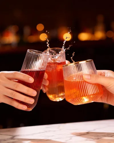 Miniatura 8 de BESTSTAR Paquete de 48 vasos desechables de plástico con nervaduras estilo origami - 24 flautas de champán sin pie de 9 onzas y 24 vasos de 12